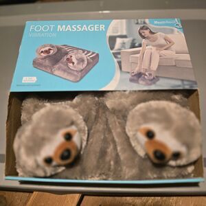 Health Touch Vibrating Plush Foot Massager Sloth Design Gray Battery Powered